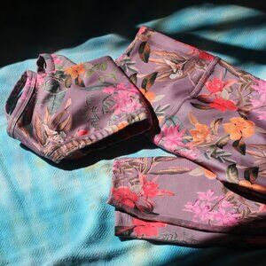 Beyond Yoga Floral Sports Bra and Legging Set - Size XS - NEW + NEVER WORN